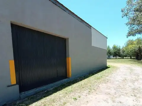 Galpon en Alquiler 60  mts Frente