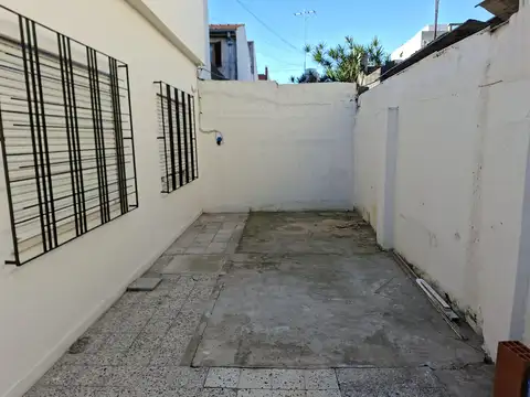 PASCO 100, Piso PB.