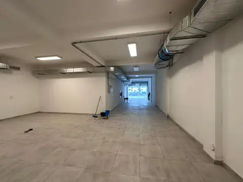 Dr S Segurola 2000, Piso PB
