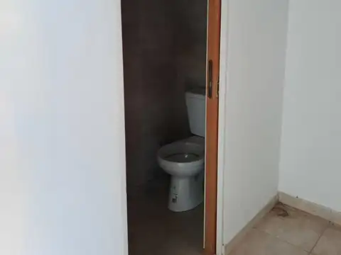 Local en Venta en Monte Castro, USD 248.000