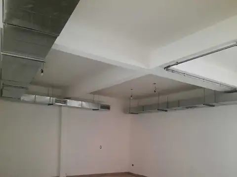 Dr S Segurola 2000, Piso PB