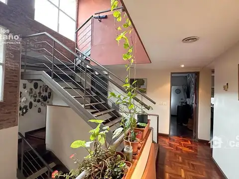 Depto Tipo Casa en Venta con 1 cocheras