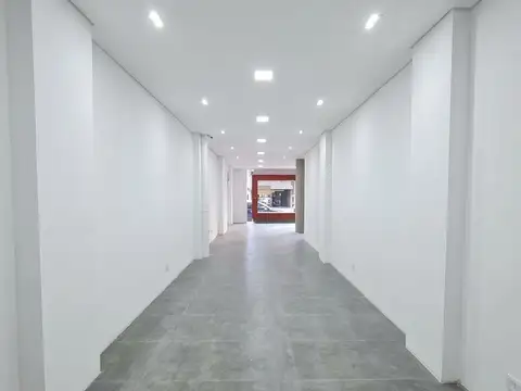 Avenida General Indalecio Chenaut 1700