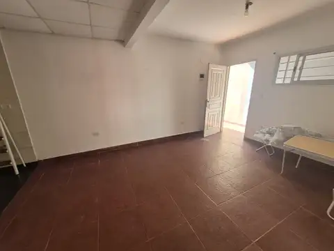 Departamento en Alquiler en San Antonio de Padua, $ 570.000