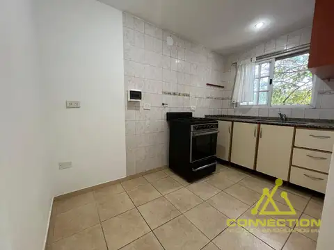 DEPARTAMENTO 3 ambientes. Martin Coronado, Tres de Febrero. Cochera y Balcón. Sin expensas.
