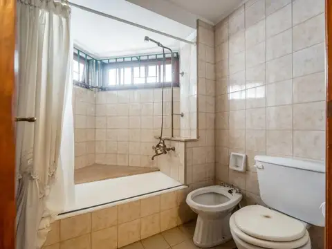 Casa en Venta en Villa Sarmiento, USD 320.000