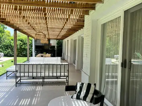 Casa en Alquler Temporario en Mayling CC, del 27 de Diciembre a Fines de Febrero. Alquiler mensual