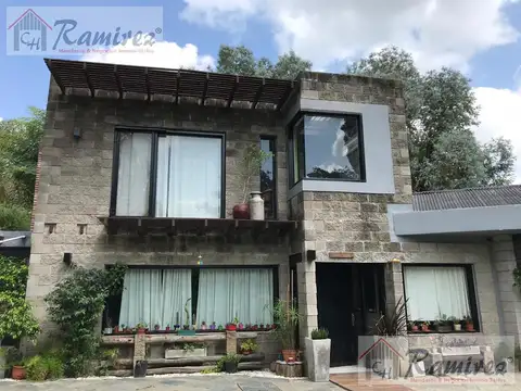 Quinta En Venta - Francisco Alvarez