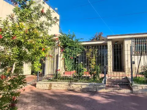 Venta casa Apta Credito Hipotecario Godoy Cruz