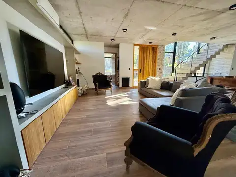 Casa en Alquiler de 5 dormitorios