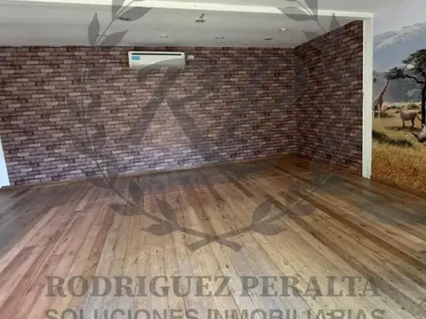 Local En Alquiler Complejo "quo"