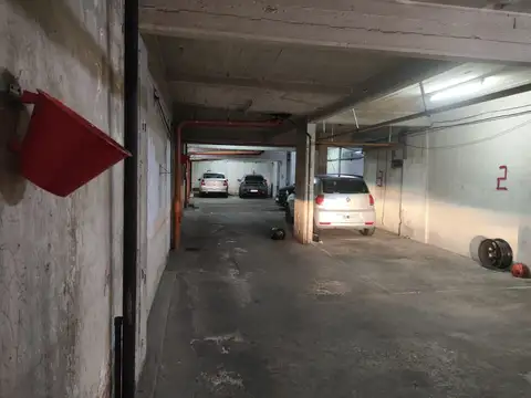 Cochera cubierta en Olivos en Venta
