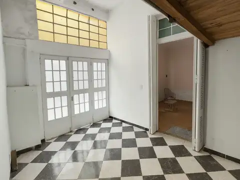 Venta casa 6 amb terraza y cochera en Monte Castro
