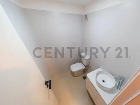 VENTA – Departamento de 2 Dormitorios a Estrenar balcon al frente – Centro Rio