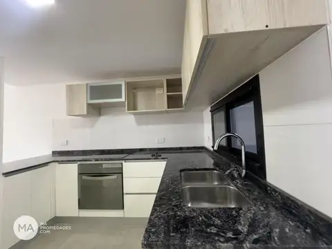 Departamento 3 ambientes con 3 baños