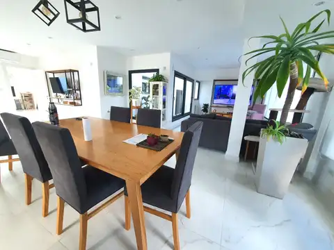 Casa en Venta en San Bernardo Del Tuyu, USD 260.000