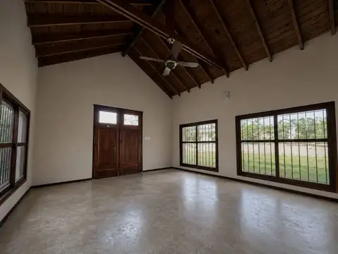 CASA 4 AMBIENTES VENTA VILLA DE MAYO PILETA 2000m2