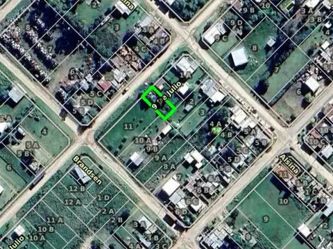 Terreno en Venta 25  mts Fondo