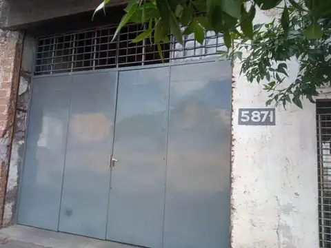 Leiva al 5800