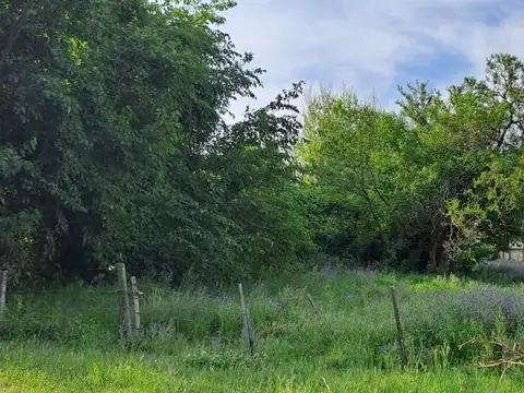 Terreno en Arroyo Aguiar de 405m2 en zona urbana