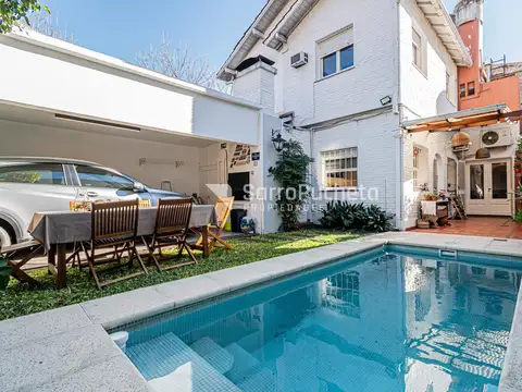 Venta casa 4 ambientes con parque y piscina en Haedo Sur