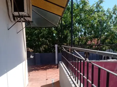 Depto Tipo Casa en Venta en Olivos, USD 168.000
