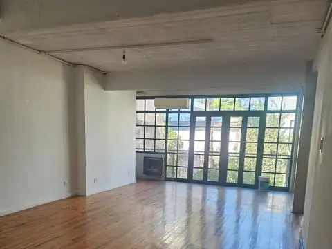 Depto Tipo Casa 4 ambientes con 2 baños