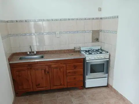 DEPTO T/CASA EN ALQUILER CORVALAN 220 PB 3 WILDE