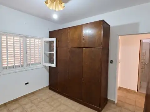 Casa en Alquiler en Yapeyu, $ 700.000