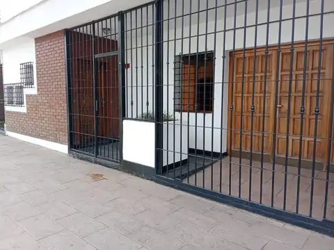Casa en venta en San Martín Sur, Godoy Cruz