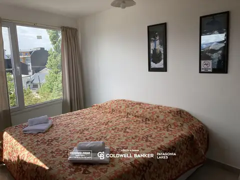 Venta departamento monoambiente equipado, con vista al lago, céntrico. Bariloche