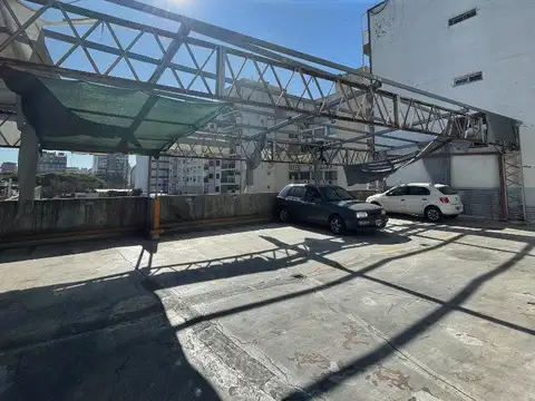 Cochera en Congreso, Vigilancia 24hs