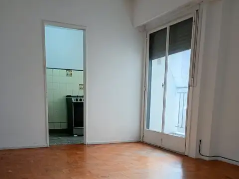 ALQUILER MONOAMBIENTE AMPLIO.- SAN TELMO