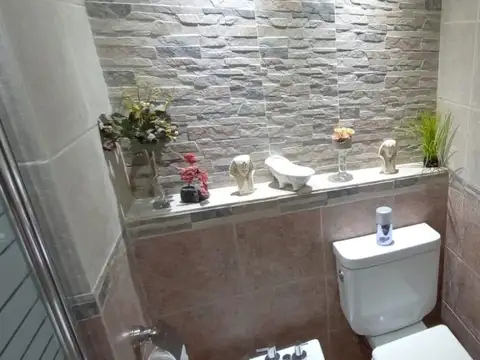 2 casas en excelente estado, en buena ubicación 