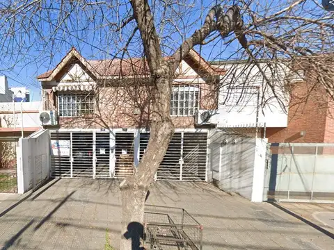 EXCELENTE DUPLEX DOS AMBIENTES, PLANTA  ALTA - C/LAVADERO - *SIN EXPENSAS 