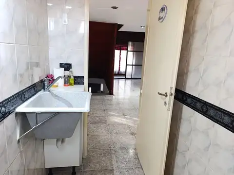 Depto Tipo Casa en Alquiler 26 años