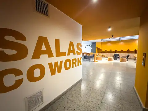 Oficina en Alquiler con 1 cochera