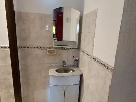 Oficina Monoambiente con 4 baños