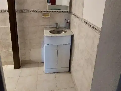Oficina Monoambiente con 4 baños