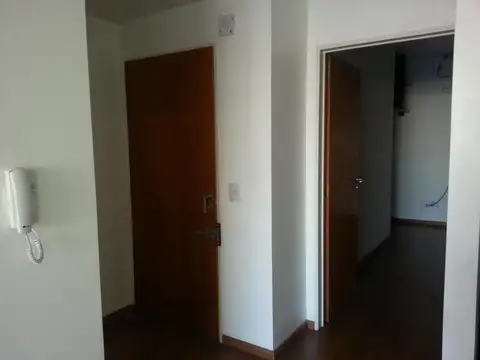 Avenida Teniente General Donato Álvarez 200