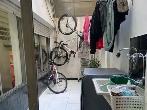 Depto Tipo Casa en Venta de 3 ambientes