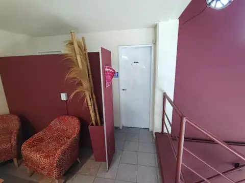 Venta gran  Local TRIBUNALES 2 - recibo departamento 1 dormitorio y DIF
