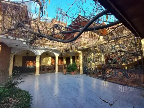 Depto Tipo Casa 6 ambientes con 5 baños