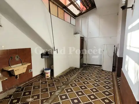 Depto Tipo Casa en Alquiler de 2 ambientes