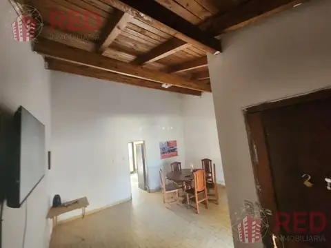 Casa 4 ambientes con 1 baño