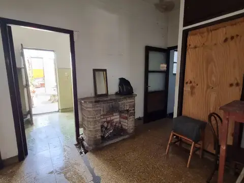 Depto Tipo Casa en Venta 50 años