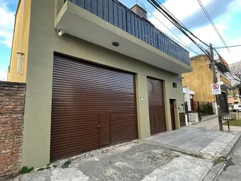 PH 3 AMBIENTES EN PRIMER PISO POR ESCALERA EN VILLA ADELINA MUY BUENA UBICACION