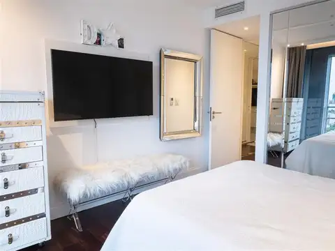 Departamento en Alquiler con 2 cocheras