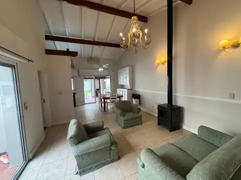 Casa en Venta con 1 cochera