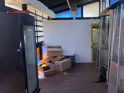 Local en Alquiler en Belen De Escobar, $ 600.000